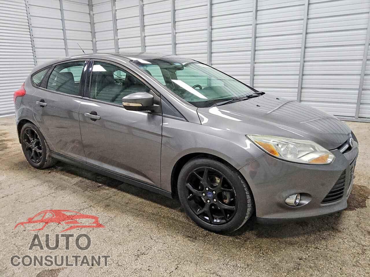 FORD FOCUS 2014 - 1FADP3K22EL269626