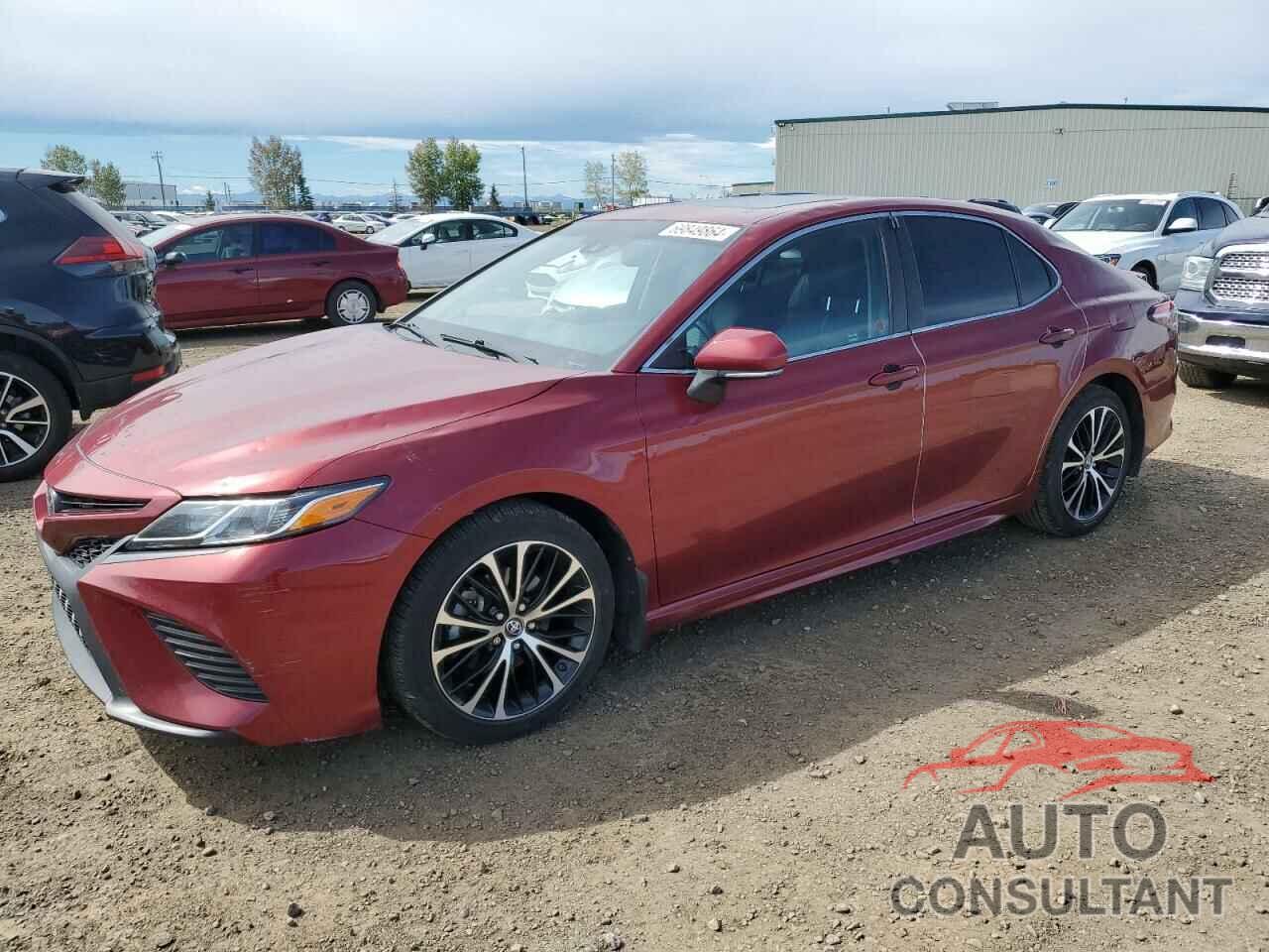 TOYOTA CAMRY 2018 - 4T1B11HK0JU533487