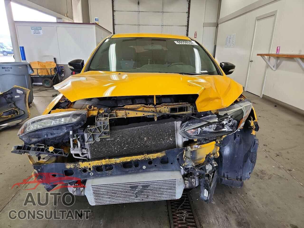 FORD FOCUS 2016 - 1FADP3L90GL310687