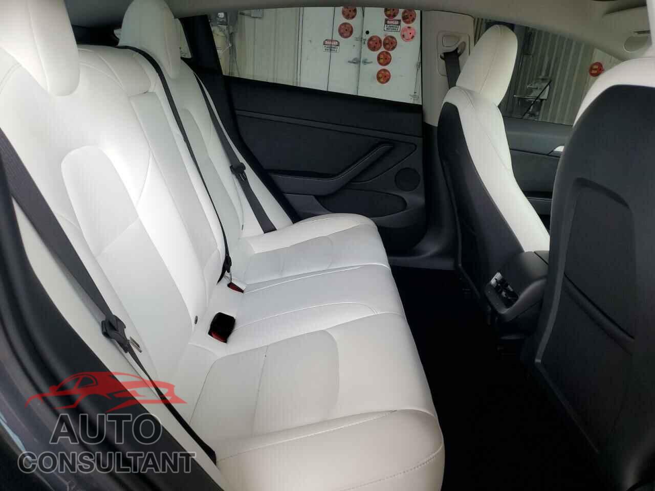 TESLA MODEL 3 2023 - 5YJ3E1EA0PF621367