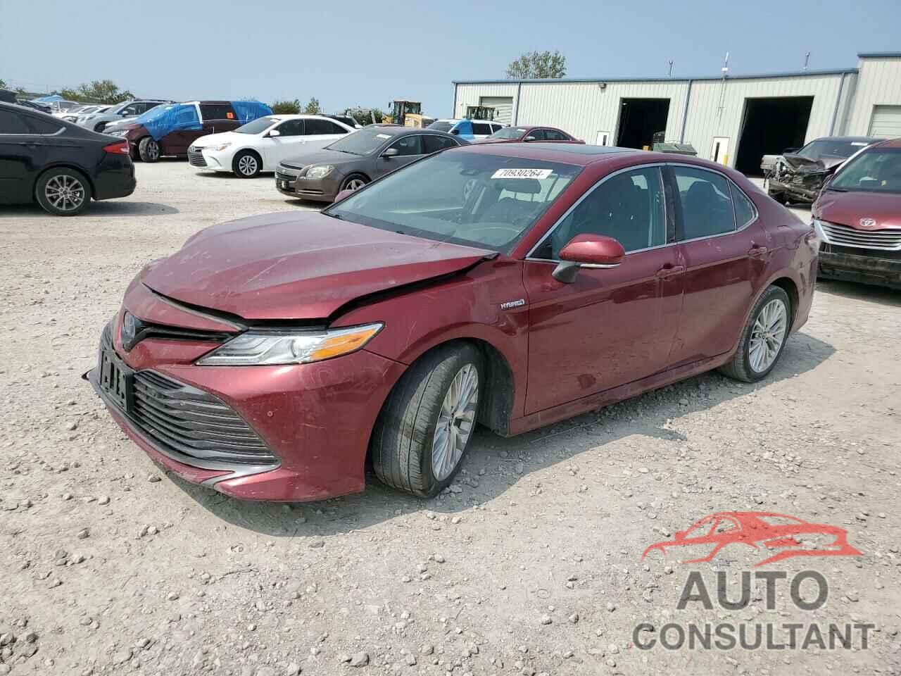 TOYOTA CAMRY 2018 - 4T1B21HK1JU507204