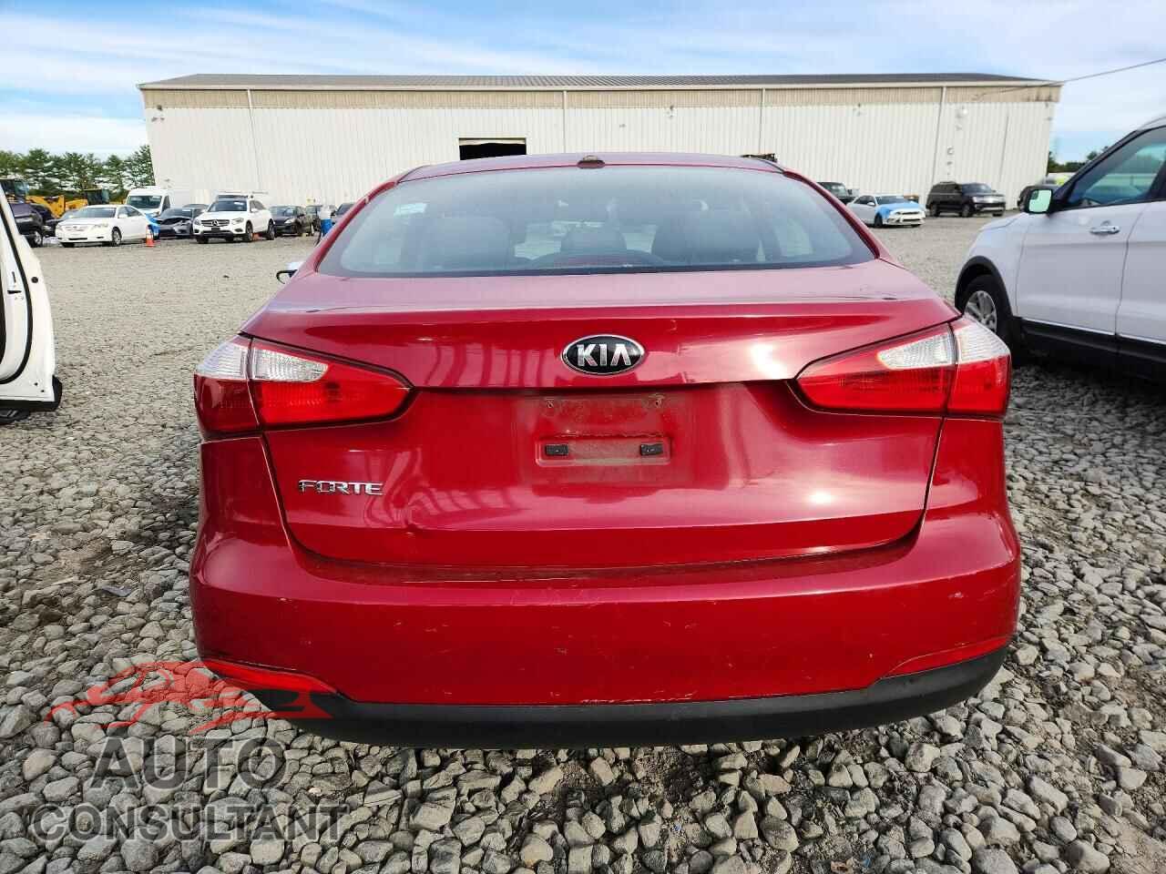 KIA FORTE 2015 - KNAFX4A67F5427149