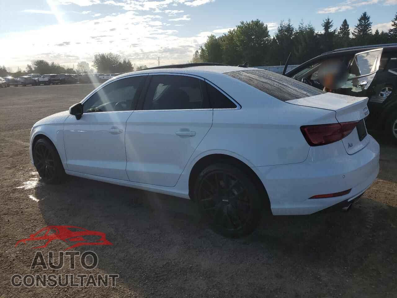 AUDI A3 2020 - WAUBEGFF0LA044347
