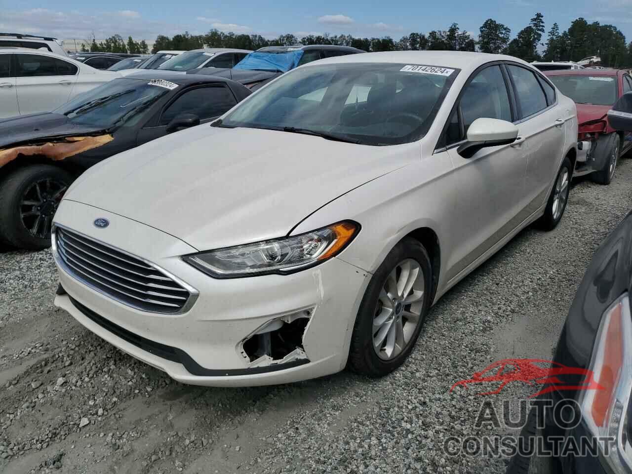 FORD FUSION 2019 - 3FA6P0HD2KR111798