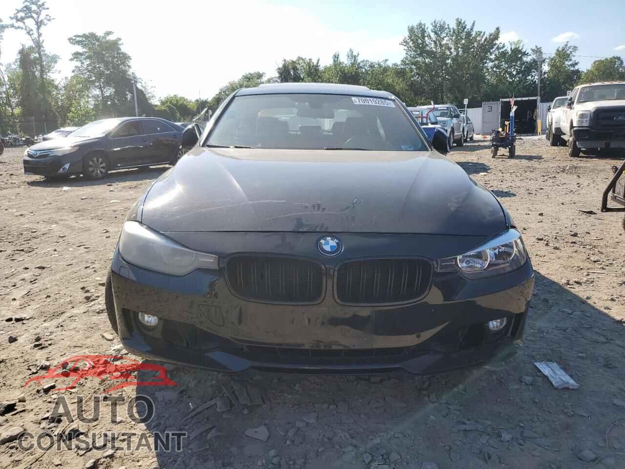 BMW 3 SERIES 2013 - WBA3B5G55DNS02408