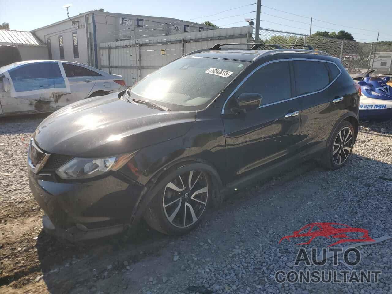 NISSAN ROGUE 2017 - JN1BJ1CR7HW138264