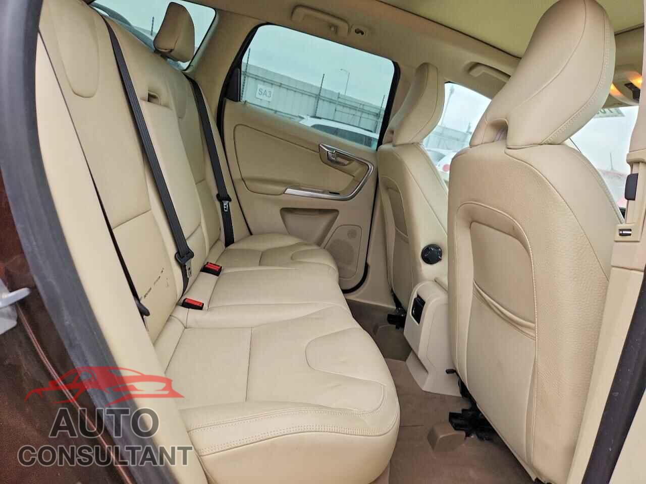 VOLVO XC60 2014 - YV4952DZ8E2525362