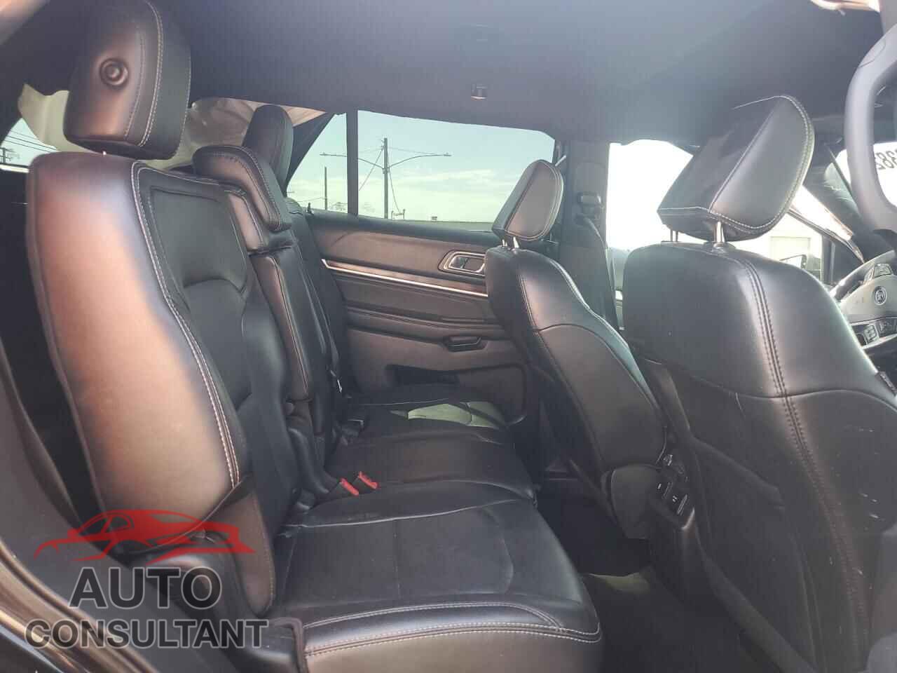 FORD EXPLORER 2018 - 1FM5K7F8XJGB11293