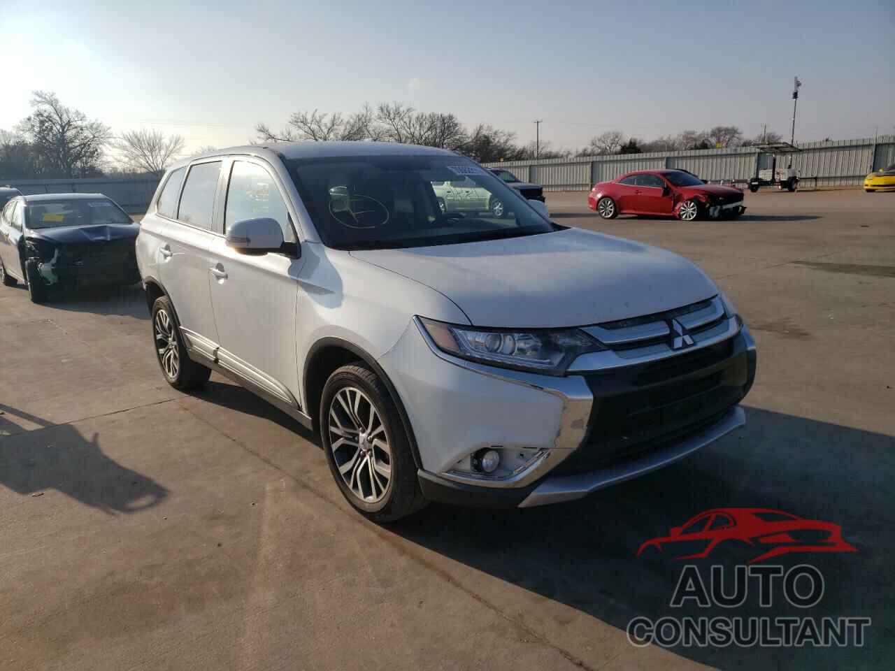 MITSUBISHI OUTLANDER 2018 - JA4AZ3A39JZ039262