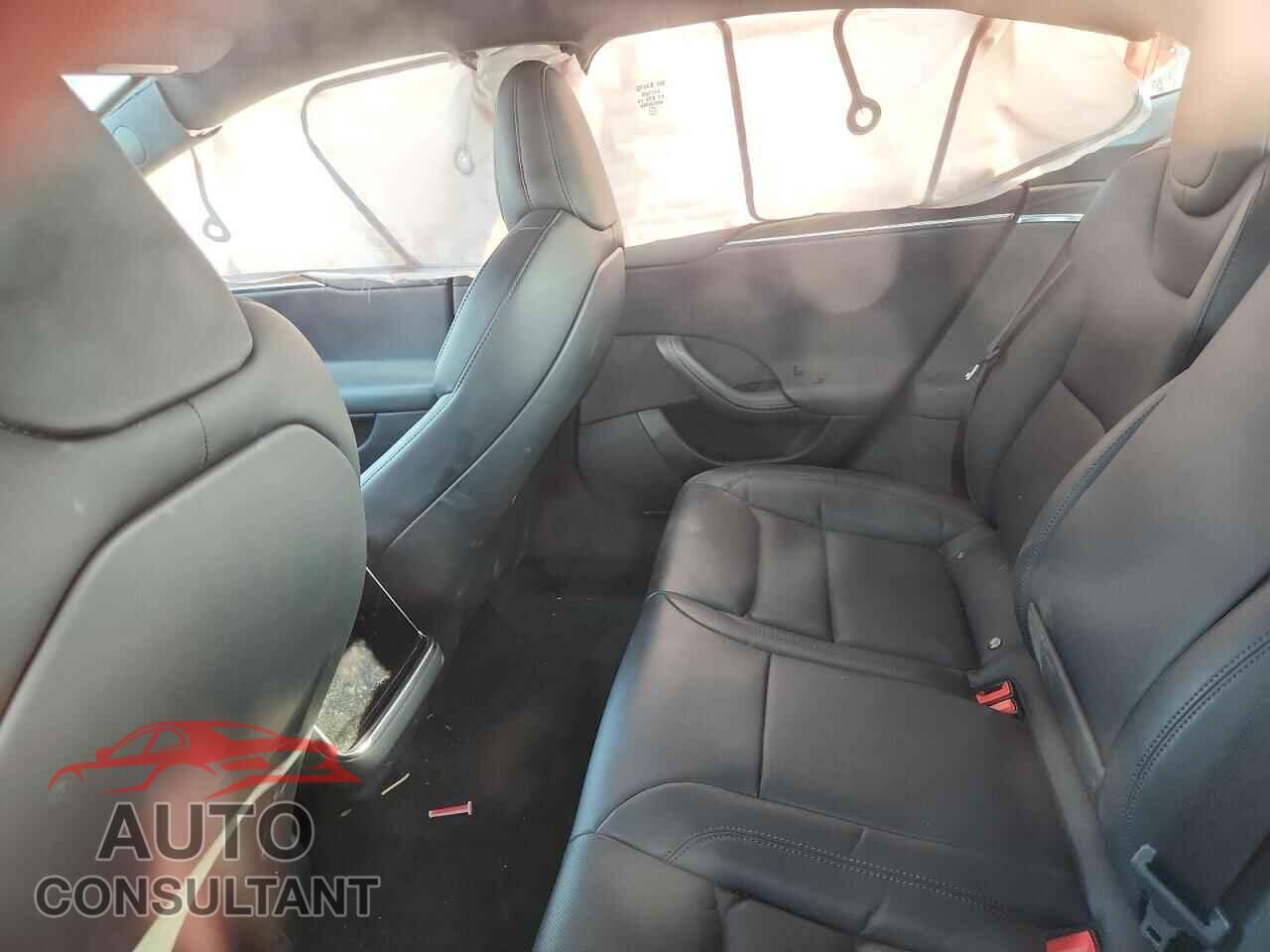 TESLA MODEL S 2021 - 5YJSA1E53MF433657