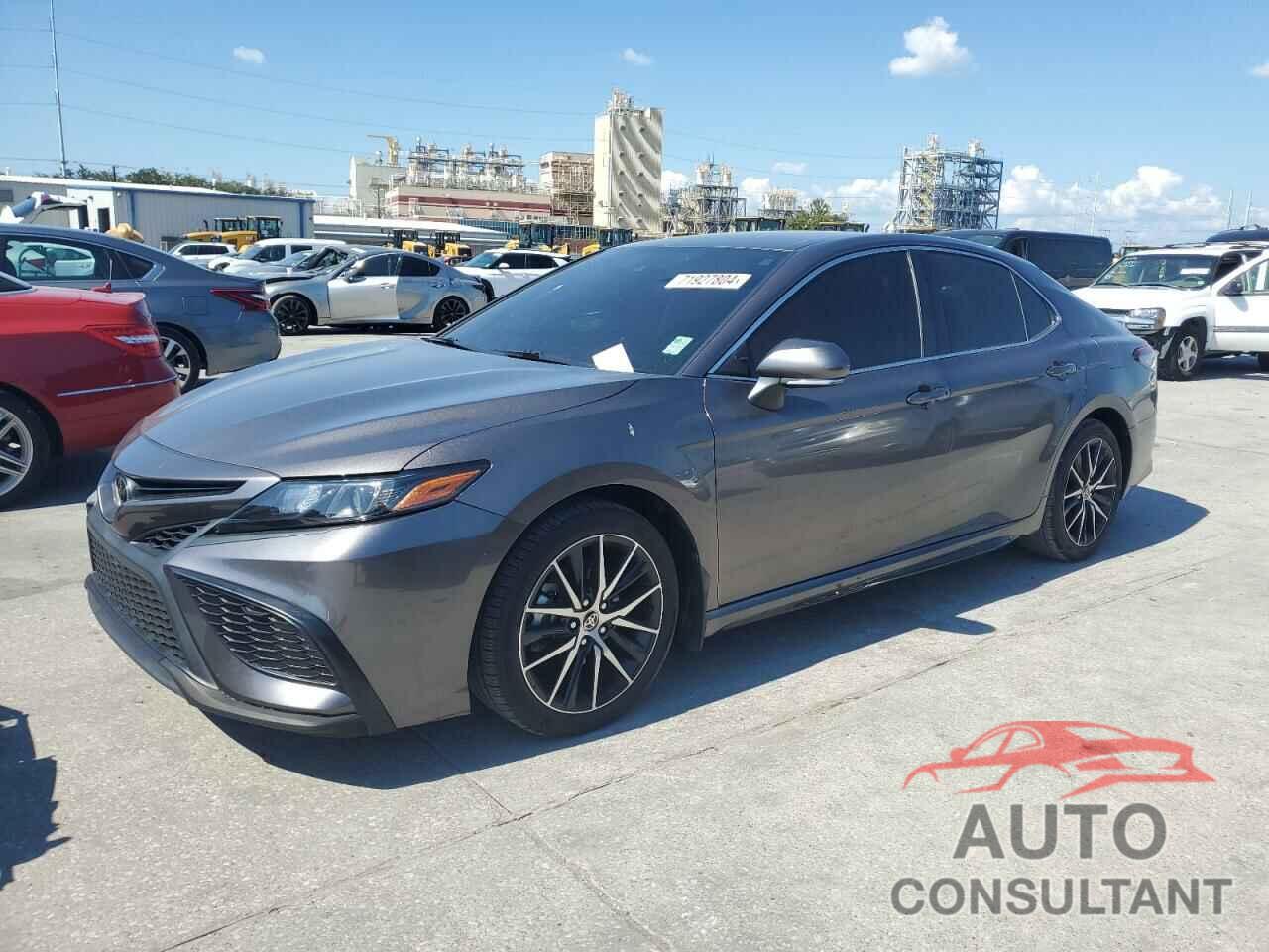 TOYOTA CAMRY 2022 - 4T1G11AK5NU619917