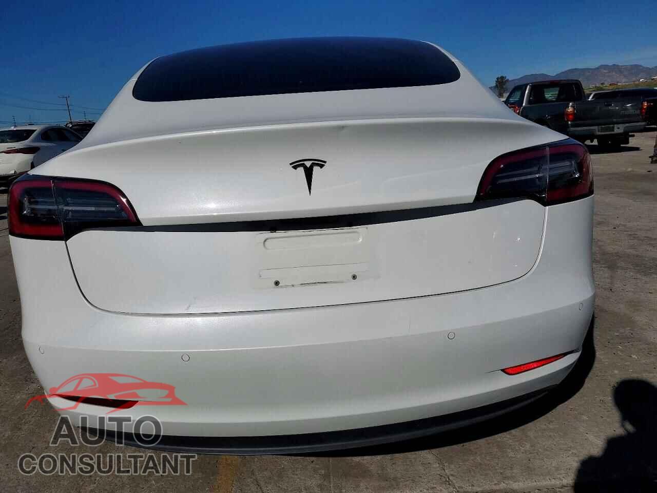 TESLA MODEL 3 2018 - 5YJ3E1EA1JF026289