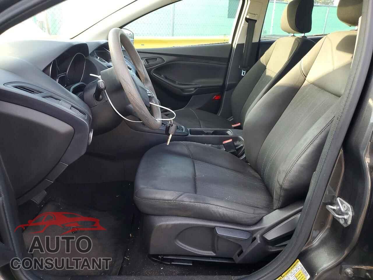 FORD FOCUS 2017 - 1FADP3E2XHL324873