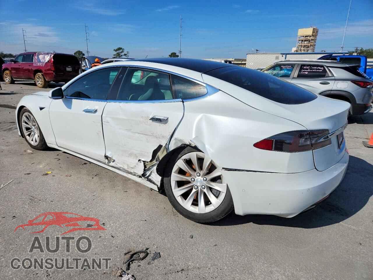 TESLA MODEL S 2018 - 5YJSA1E20JF264277