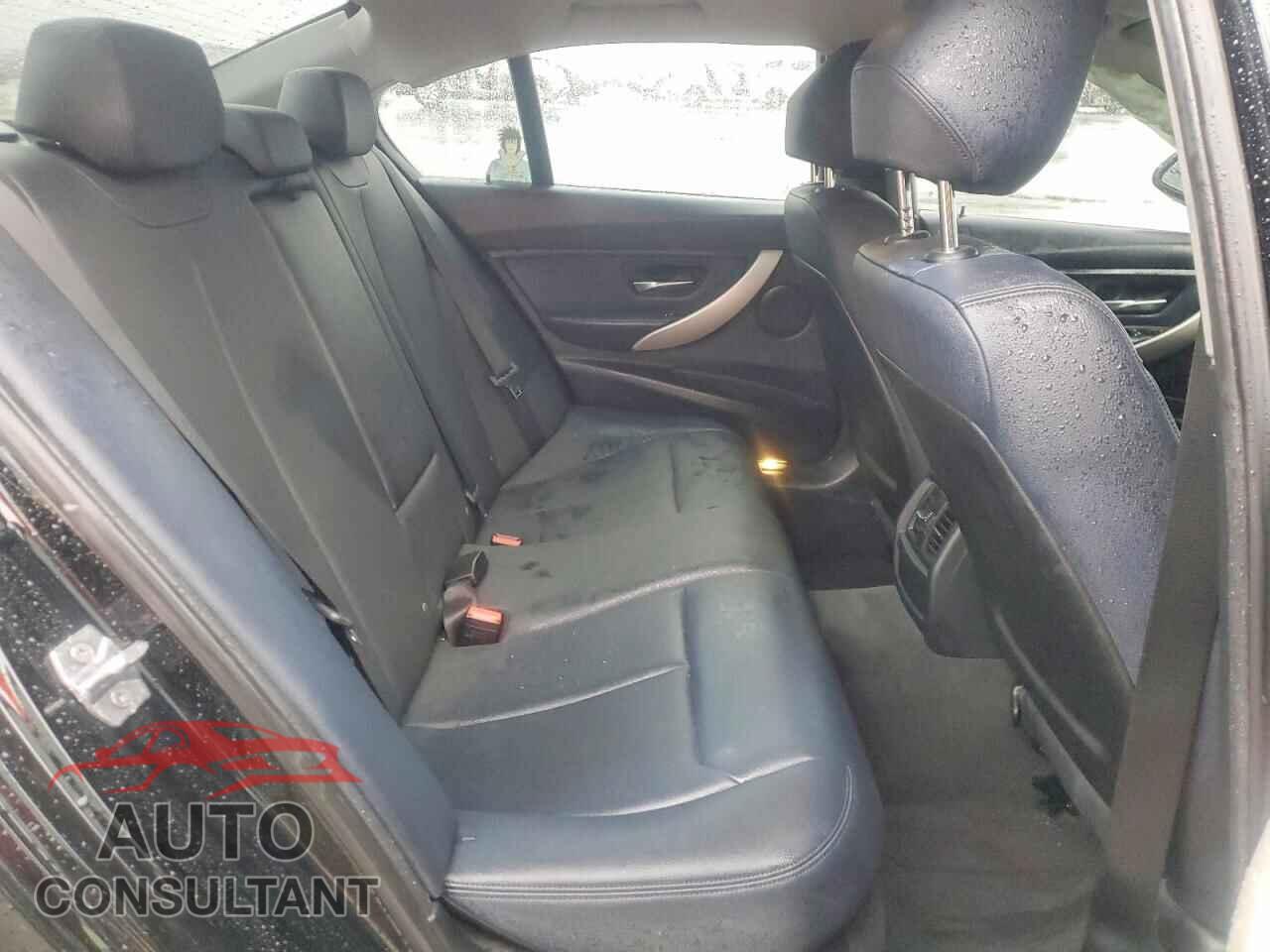 BMW 3 SERIES 2016 - WBA8E5G50GNU21763