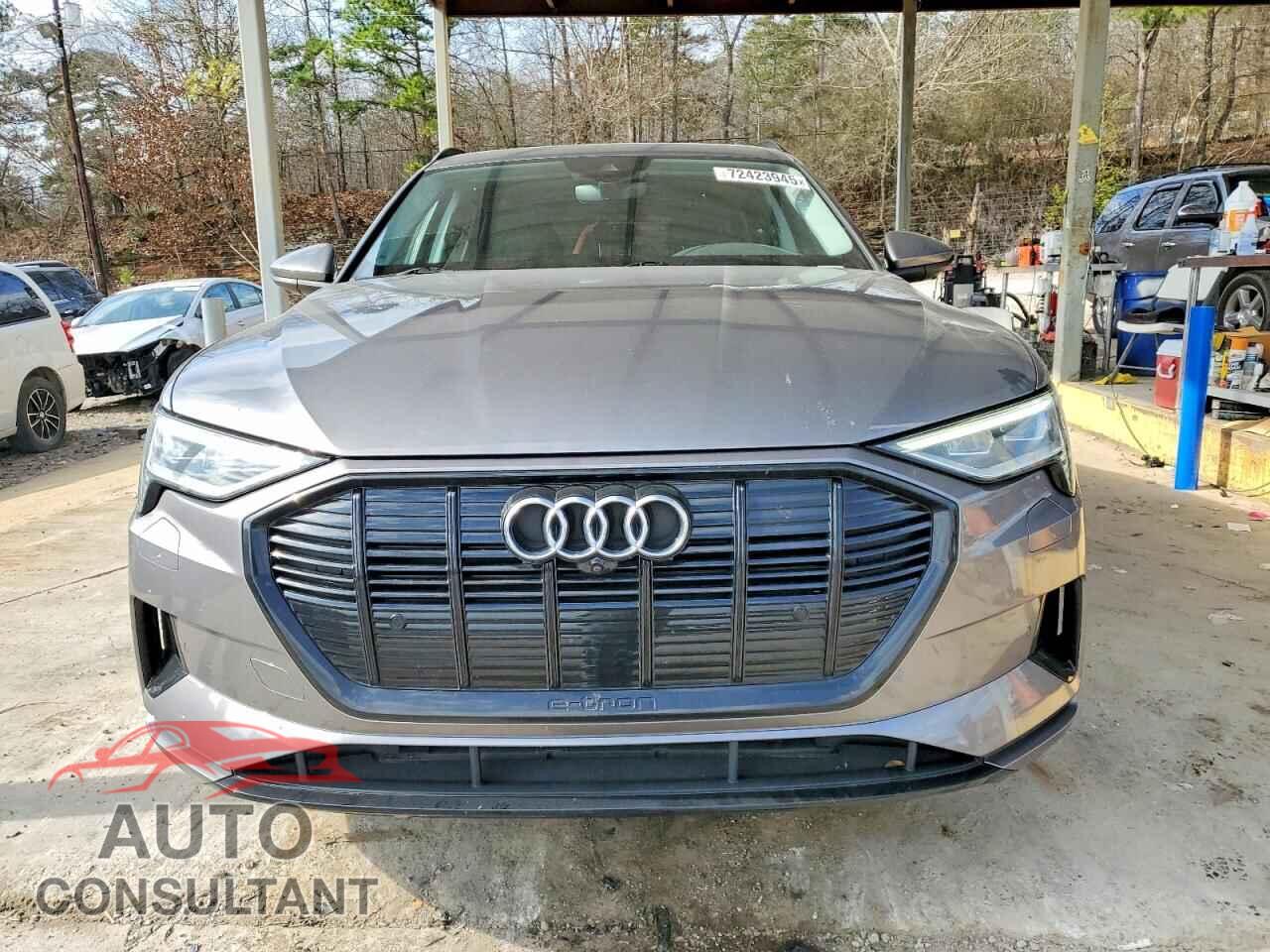AUDI E-TRON 2021 - WA1LAAGE7MB015987