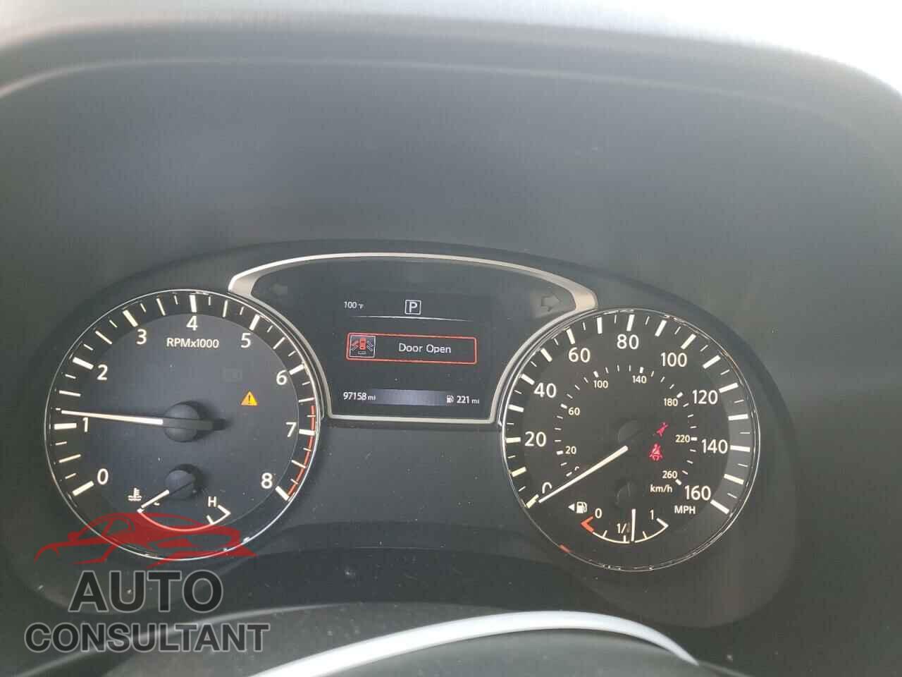 NISSAN PATHFINDER 2017 - 5N1DR2MN4HC618436