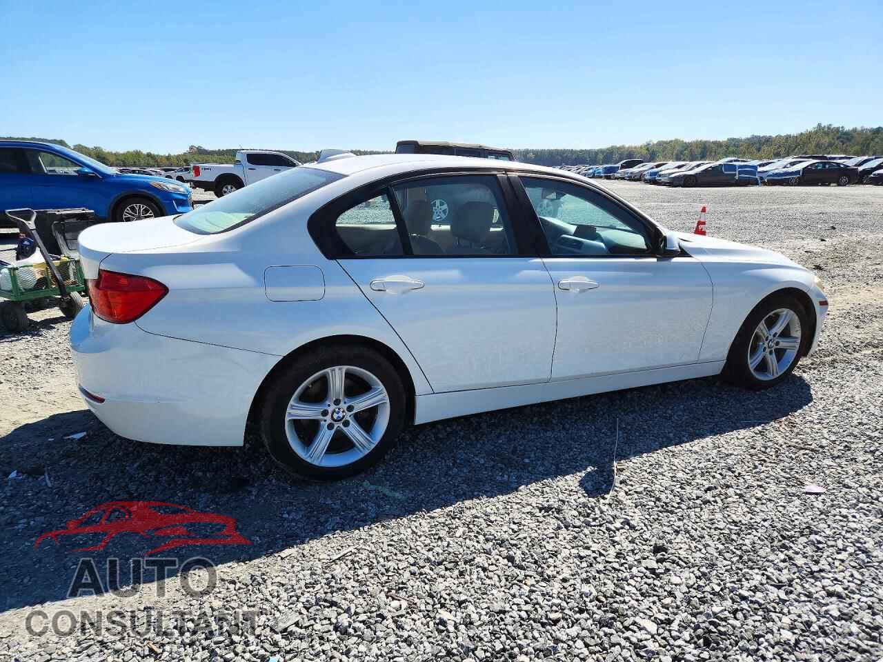 BMW 3 SERIES 2013 - WBA3C1G51DNN93367