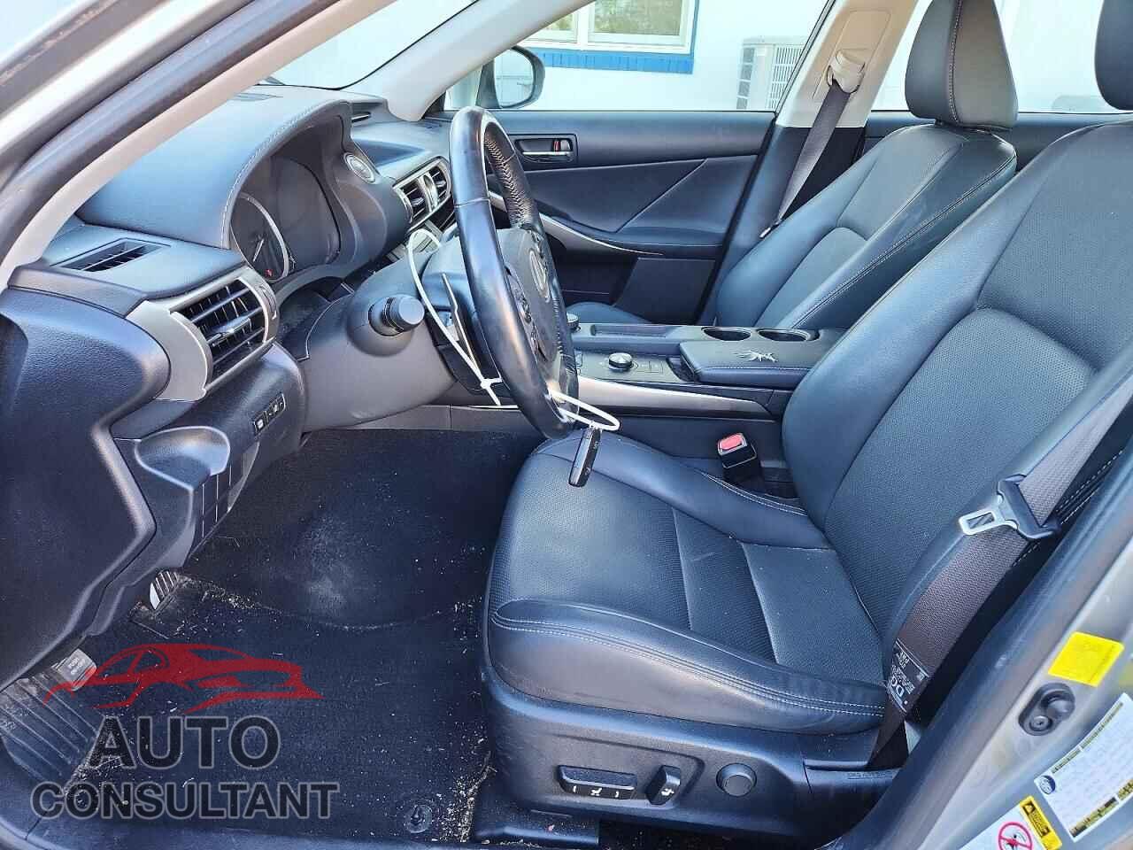 LEXUS IS 2015 - JTHCF1D21F5024864