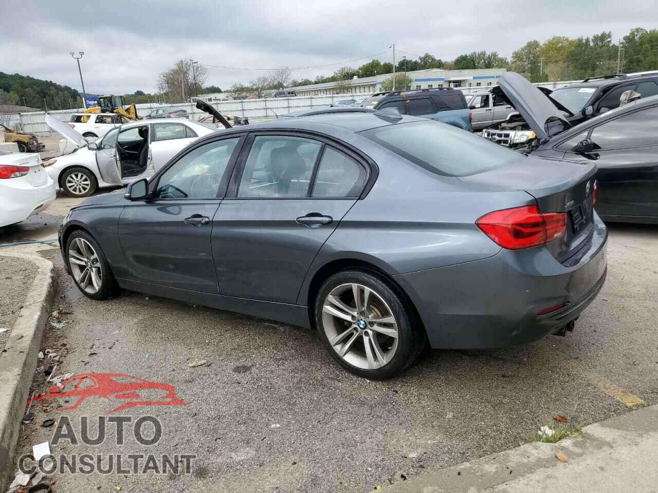 BMW 3 SERIES 2016 - WBA8E3G56GNU38569