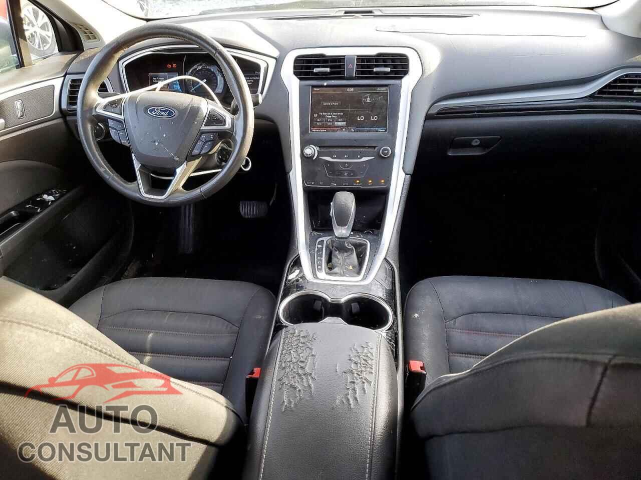 FORD FUSION 2015 - 3FA6P0H71FR219930