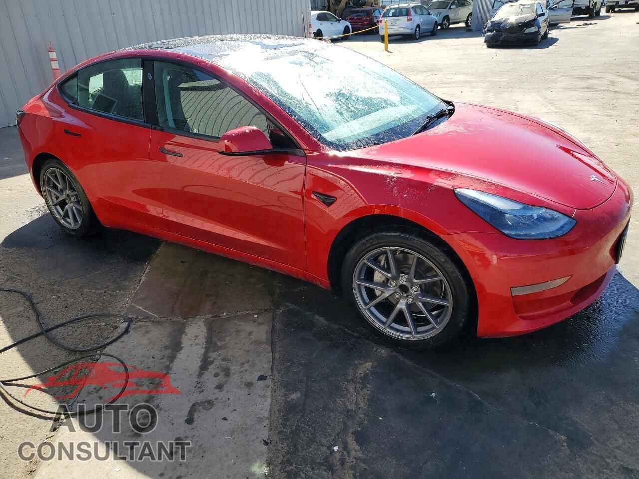 TESLA MODEL 3 2022 - 5YJ3E1EA8NF289708