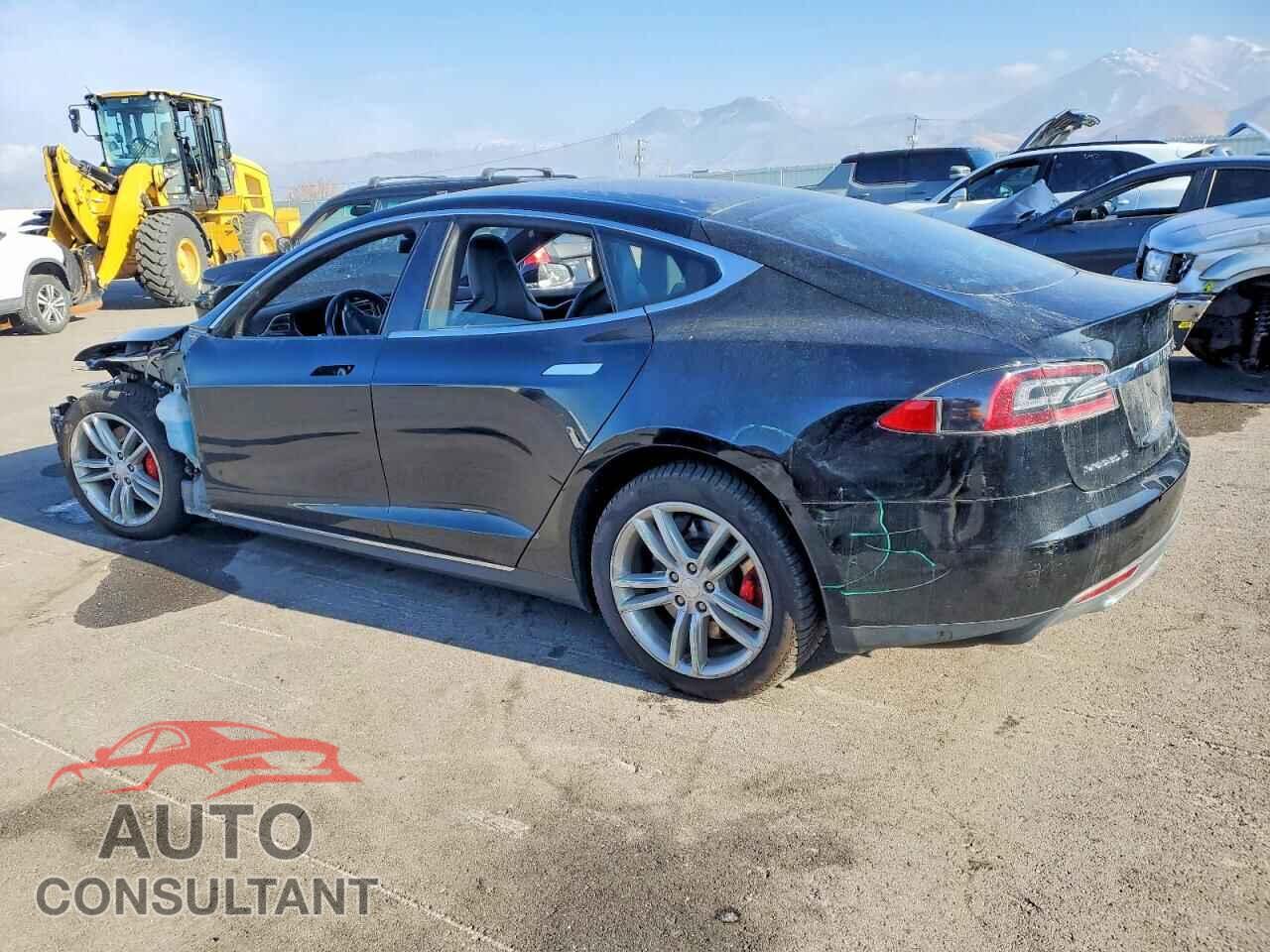 TESLA MODEL S 2015 - 5YJSA1H46FF085360