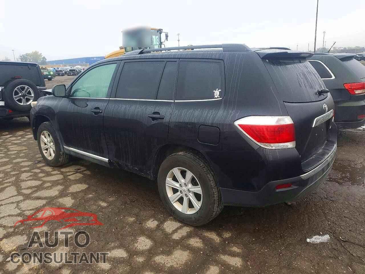 TOYOTA HIGHLANDER 2013 - 5TDBK3EH8DS206169