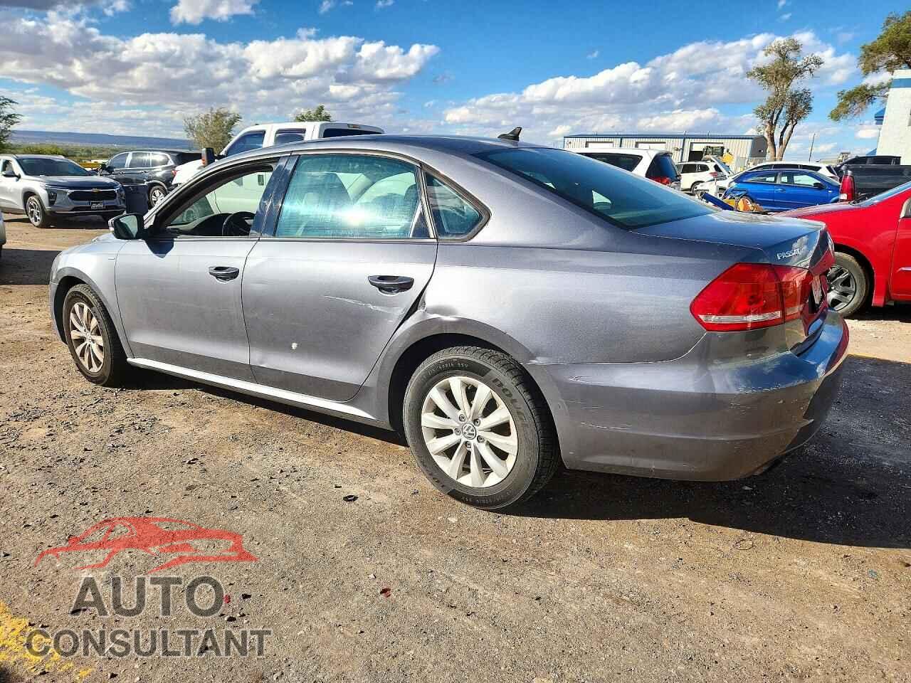 VOLKSWAGEN PASSAT 2015 - 1VWAT7A32FC087918