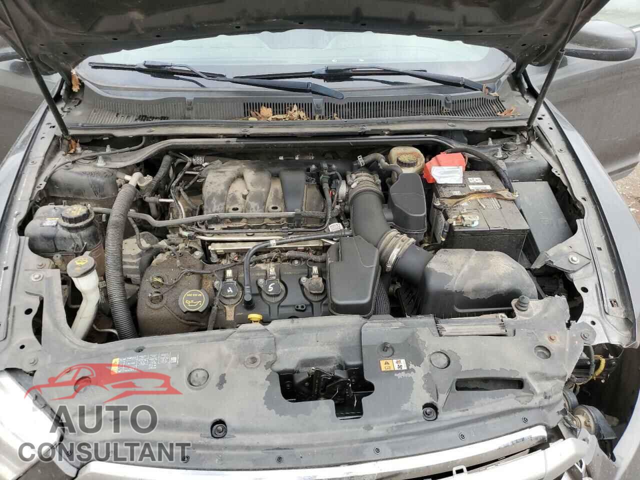 FORD TAURUS 2017 - 1FAHP2E88HG118587