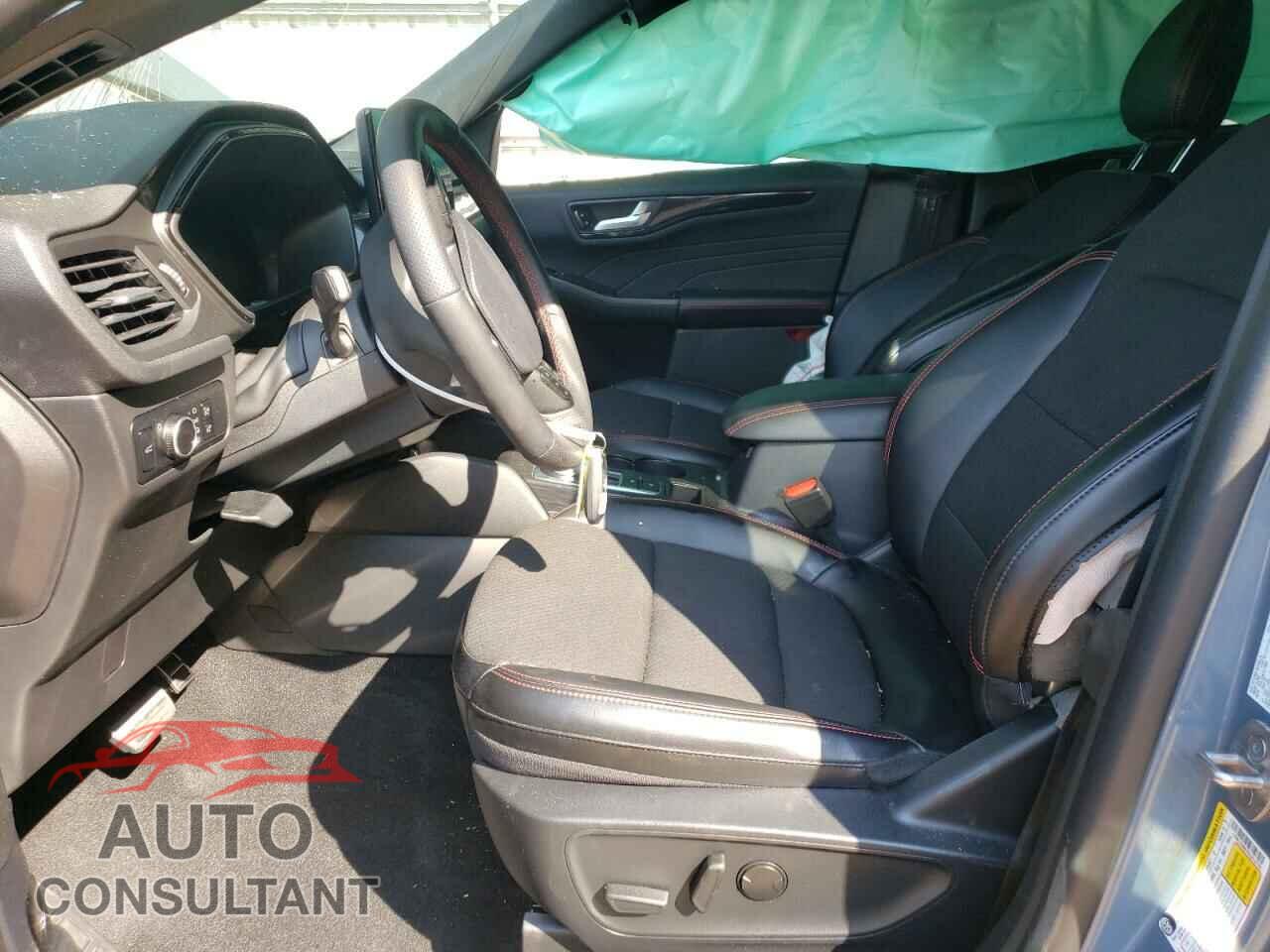 FORD ESCAPE ST 2024 - 1FMCU0MN7RUA10744