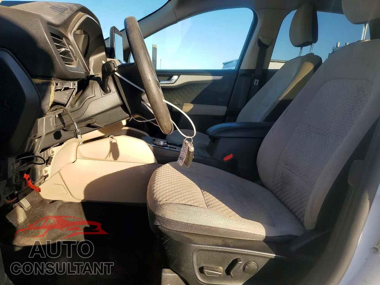 FORD ESCAPE 2020 - 1FMCU9G67LUA10839
