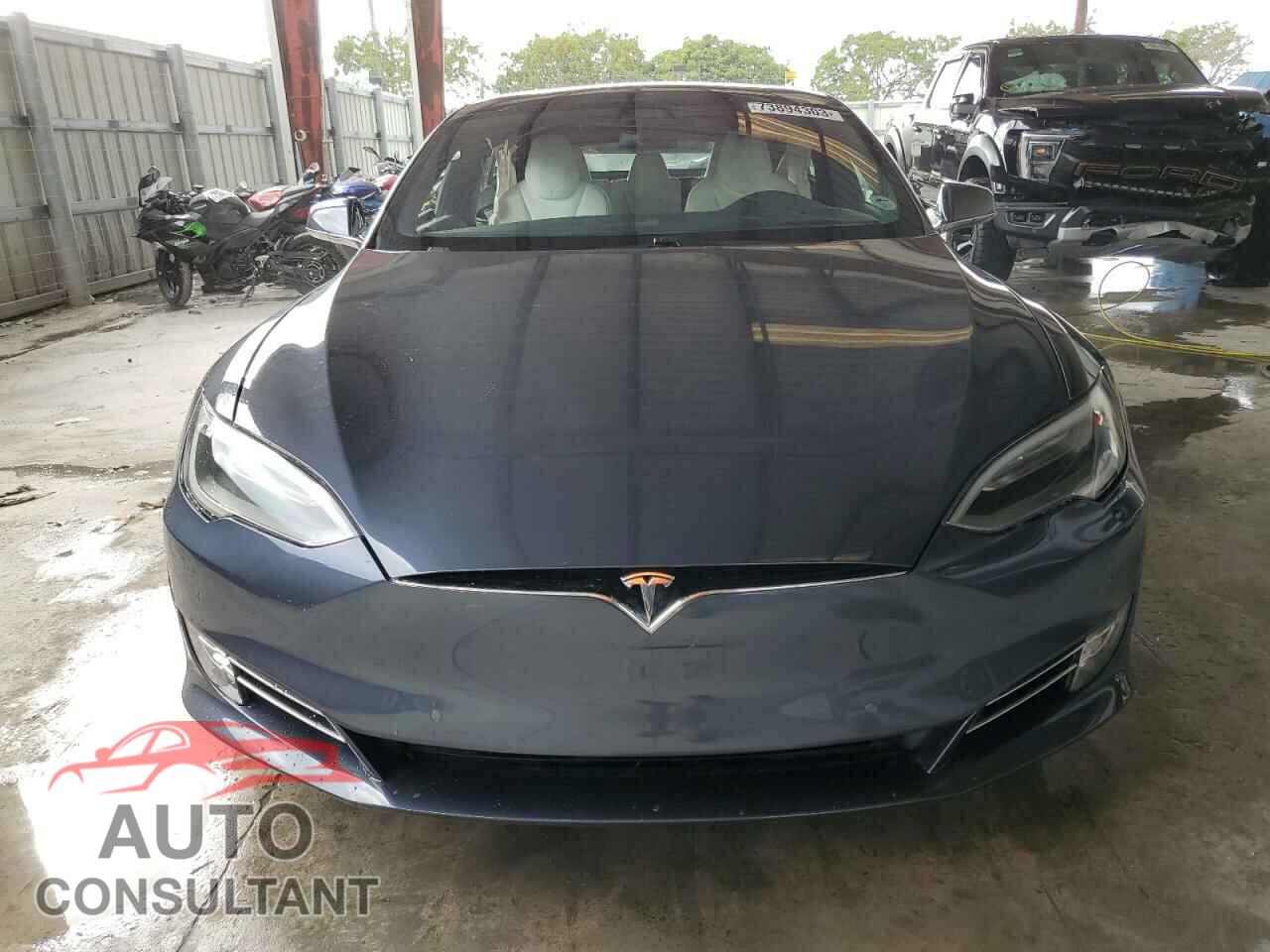 TESLA MODEL S 2018 - 5YJSA1E21JF292153
