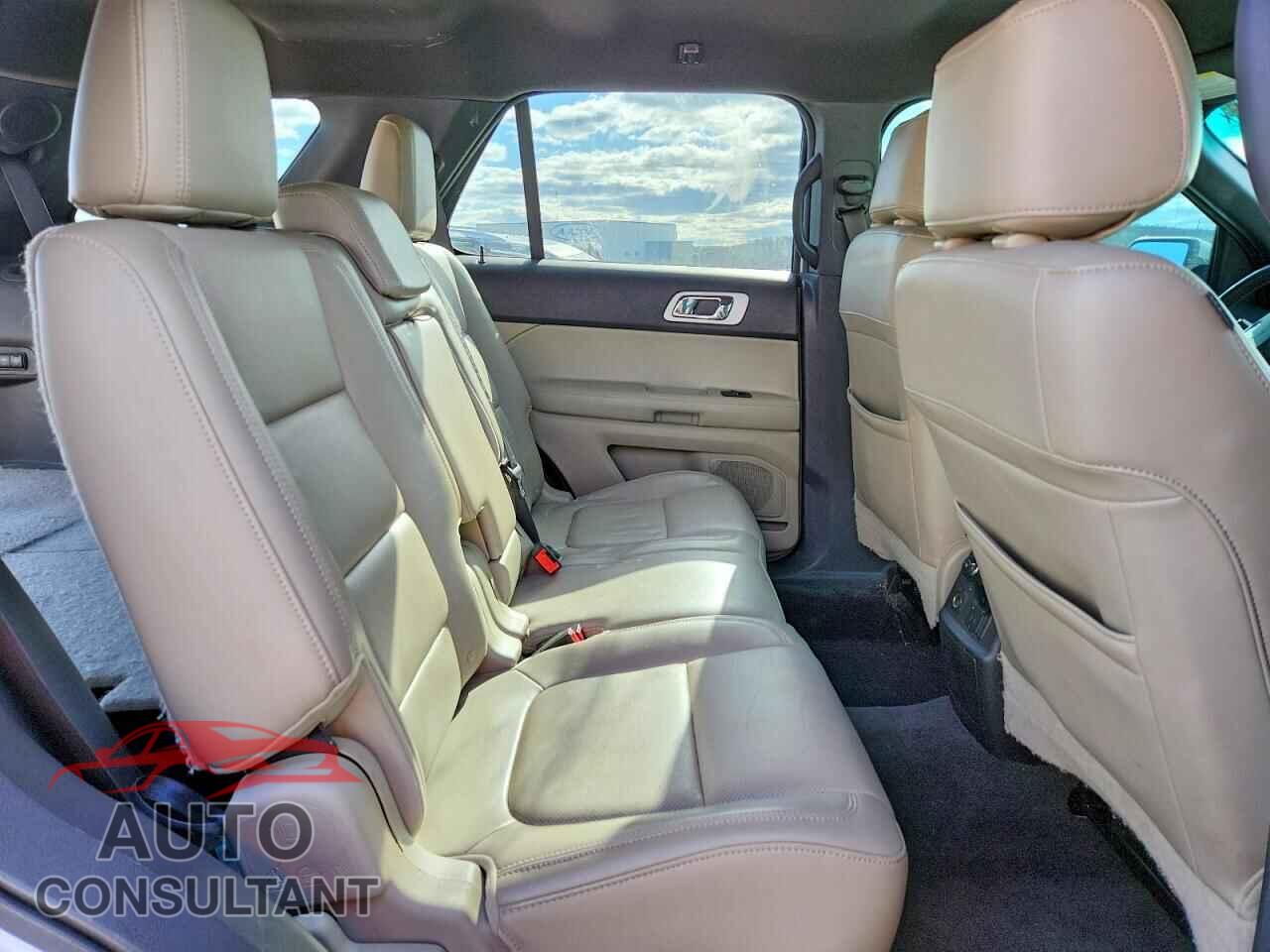 FORD EXPLORER 2011 - 1FMHK7F81BGA04101