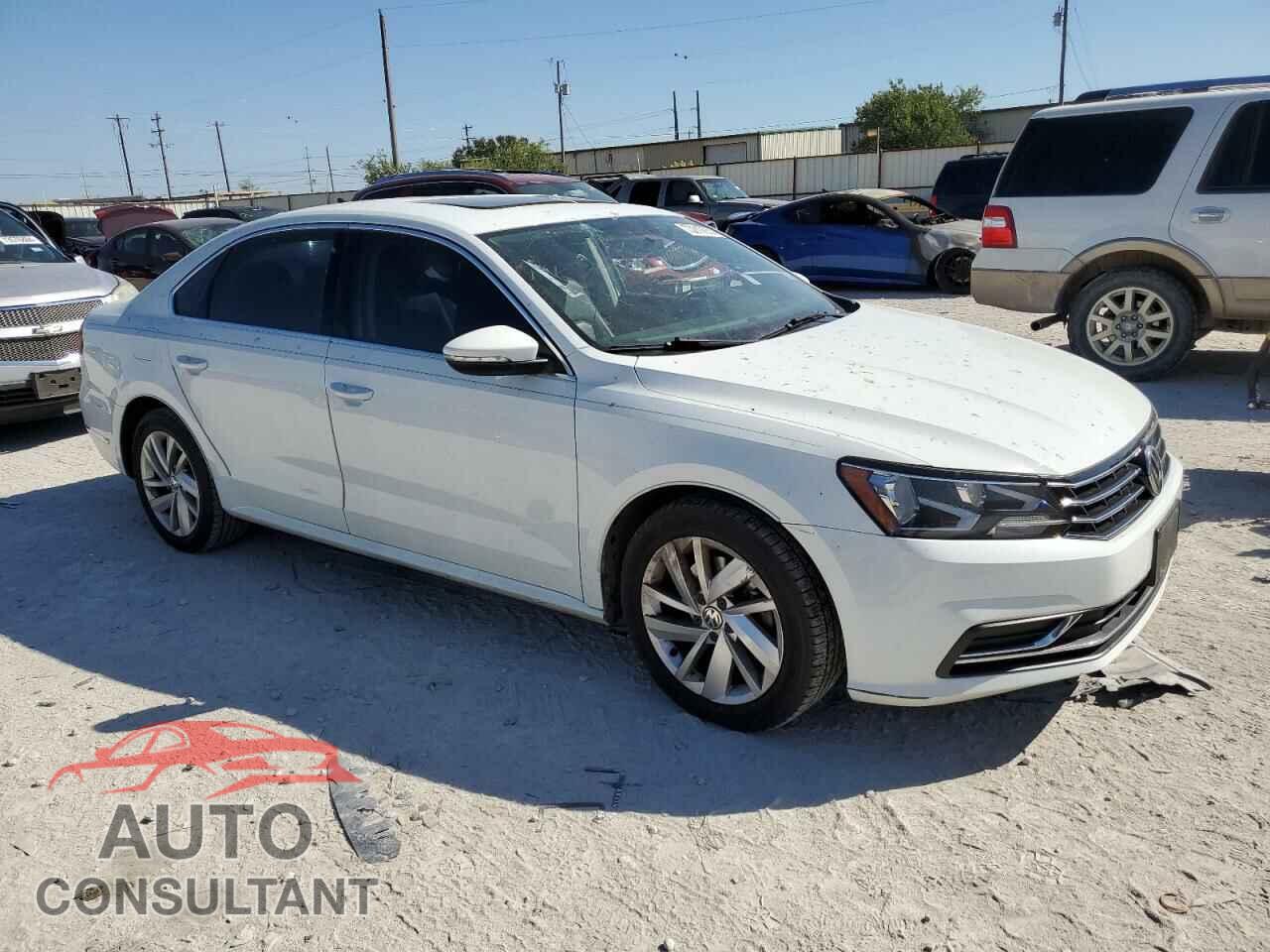 VOLKSWAGEN PASSAT 2018 - 1VWBA7A38JC009727