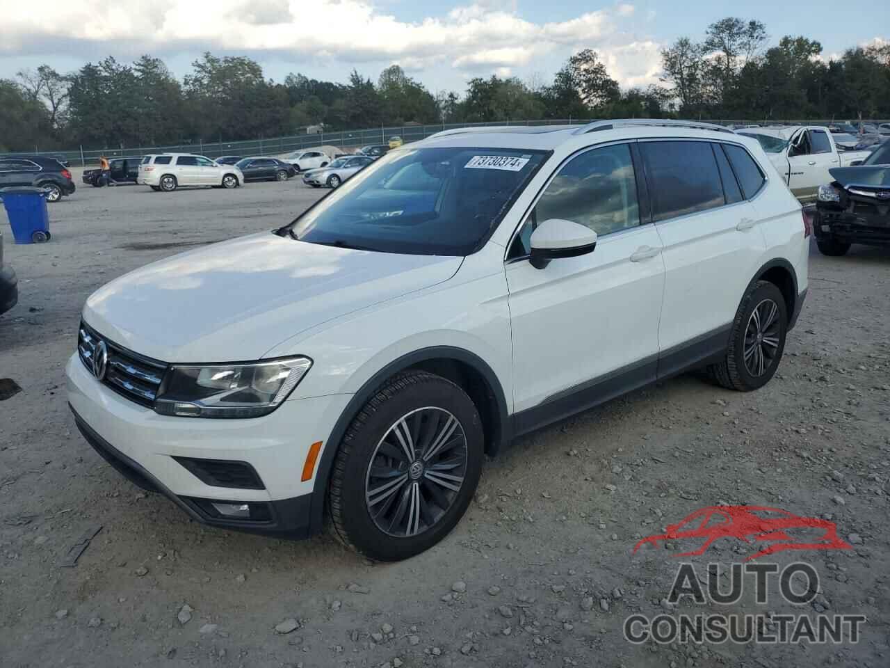 VOLKSWAGEN TIGUAN 2018 - 3VV2B7AX8JM052418