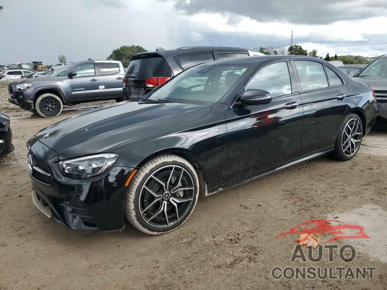 MERCEDES-BENZ E-CLASS 2022 - W1KZF8DB4NB089671