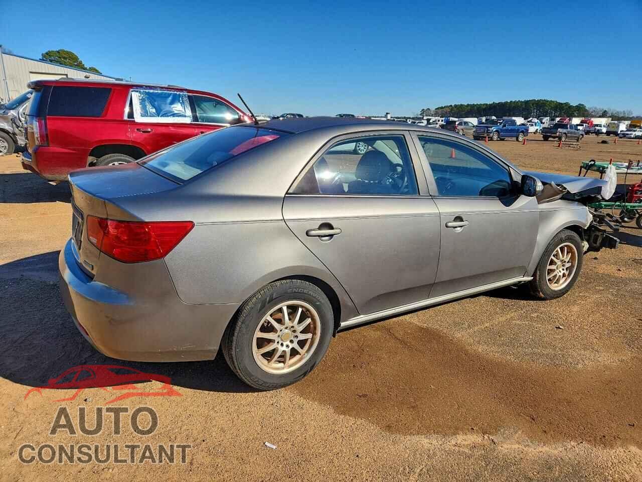 KIA FORTE 2010 - KNAFU4A26A5809672