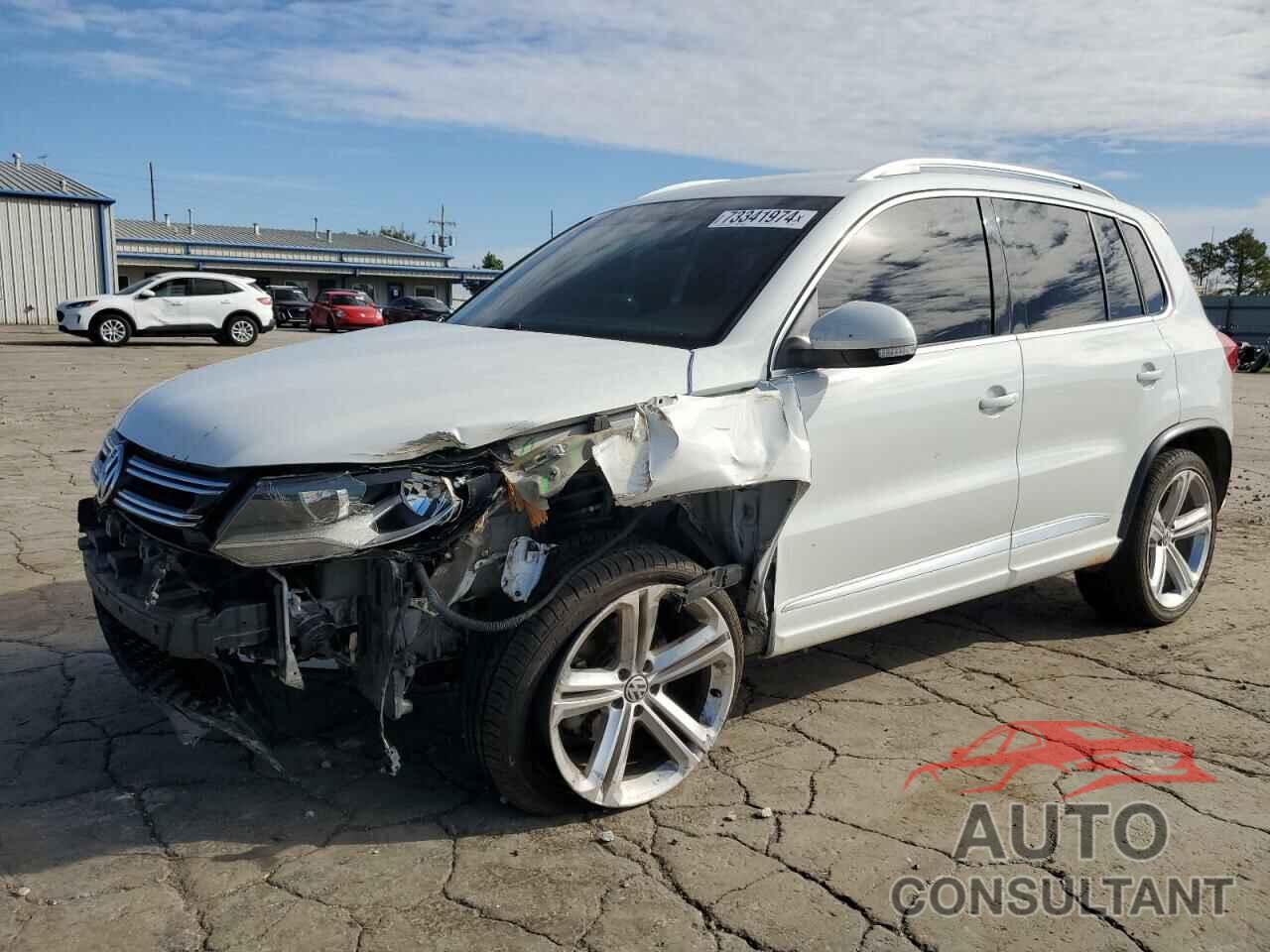 VOLKSWAGEN TIGUAN 2017 - WVGBV7AX6GW044554