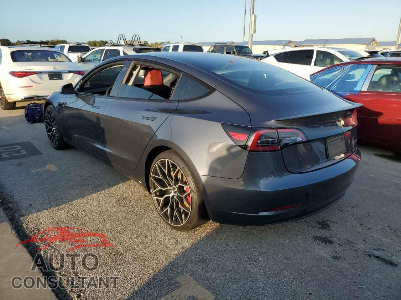 TESLA MODEL 3 2023 - 5YJ3E1ECXPF709263