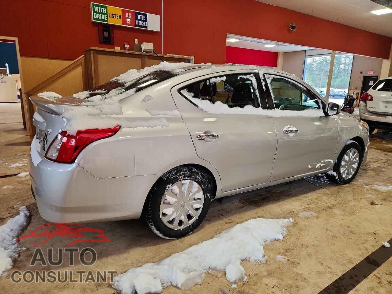 NISSAN VERSA 2019 - 3N1CN7AP3KL859093
