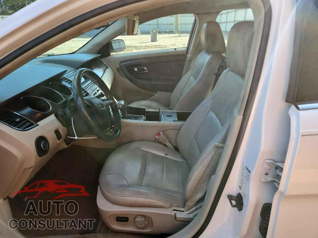 FORD TAURUS 2011 - 1FAHP2EW2BG162932