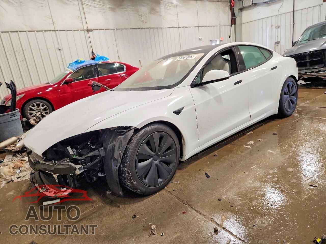 TESLA MODEL S 2023 - 5YJSA1E5XPF502316