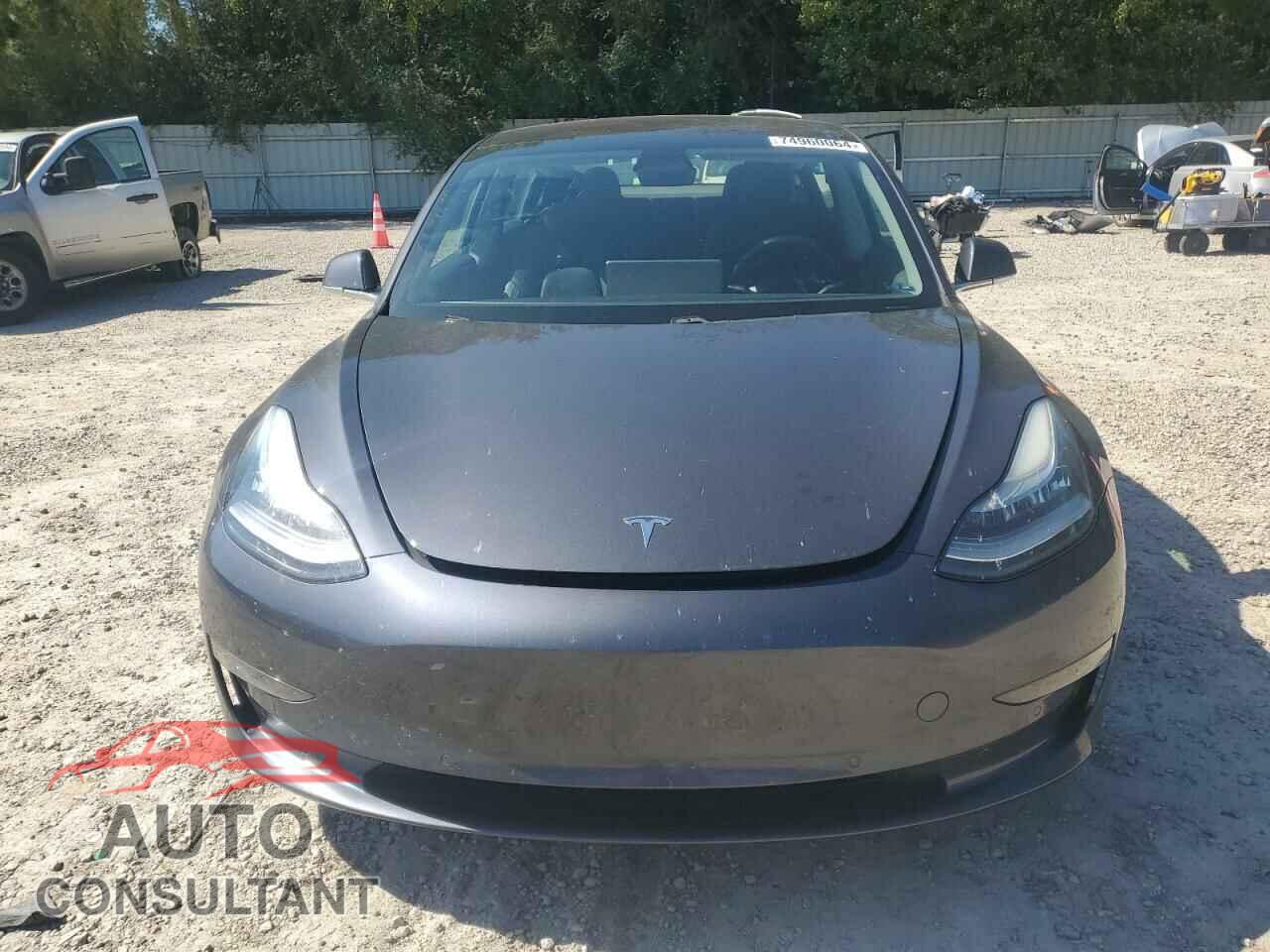 TESLA MODEL 3 2018 - 5YJ3E1EB2JF145395