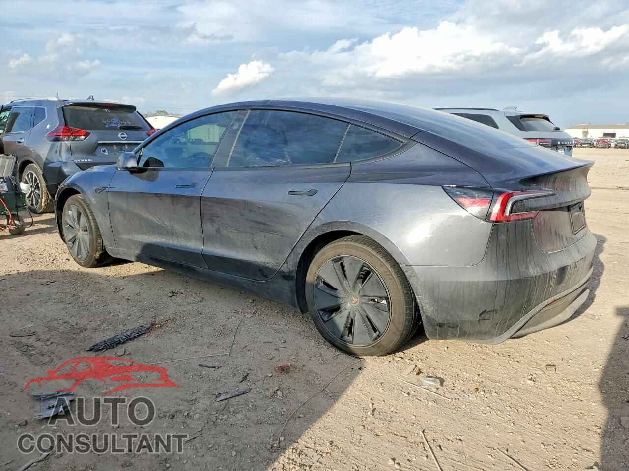 TESLA MODEL 3 2024 - 5YJ3E1EA4RF765779
