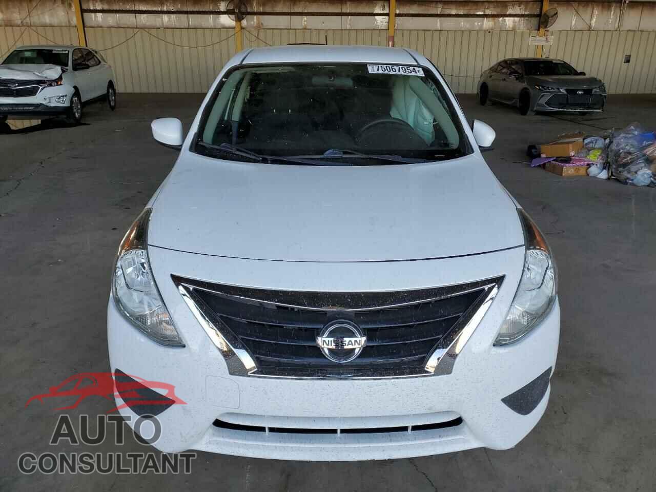 NISSAN VERSA 2019 - 3N1CN7AP3KL845467