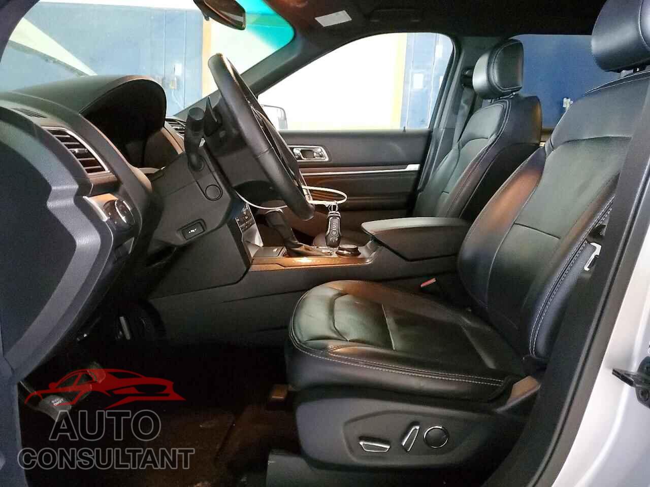 FORD EXPLORER 2017 - 1FM5K8F81HGA17092