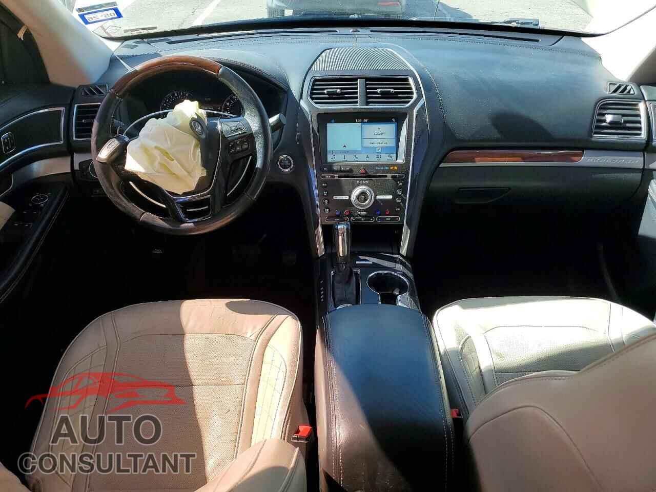 FORD EXPLORER 2018 - 1FM5K8HT1JGB31195