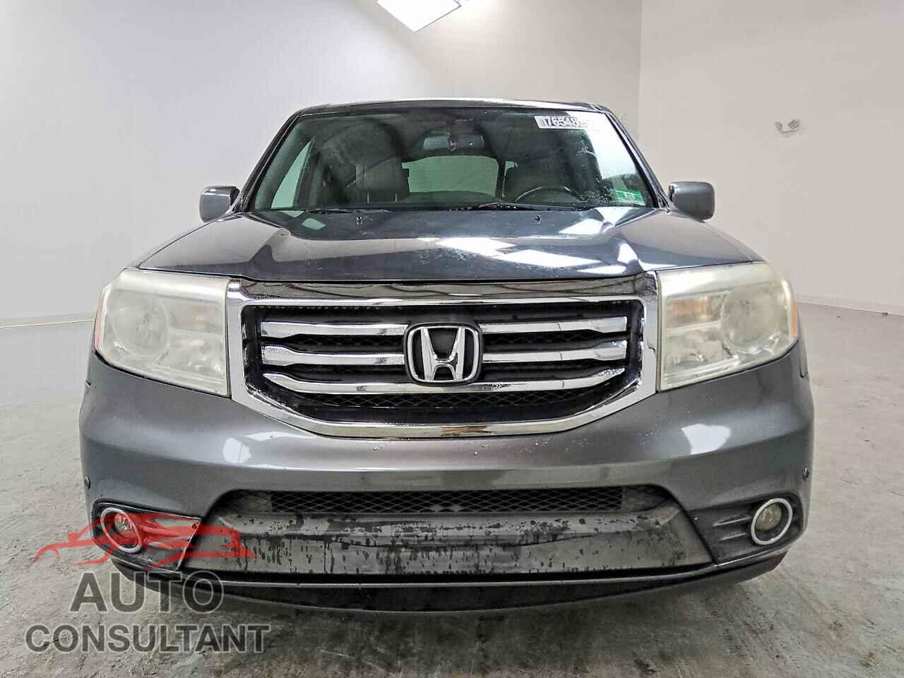 HONDA PILOT 2013 - 5FNYF4H95DB012891