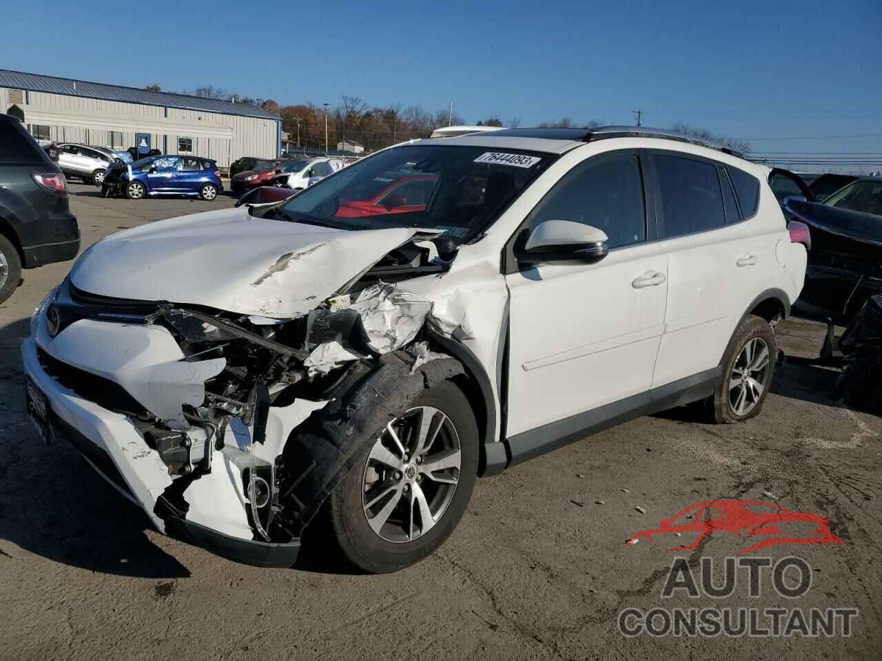 TOYOTA RAV4 2018 - JTMRFREV2JJ720071